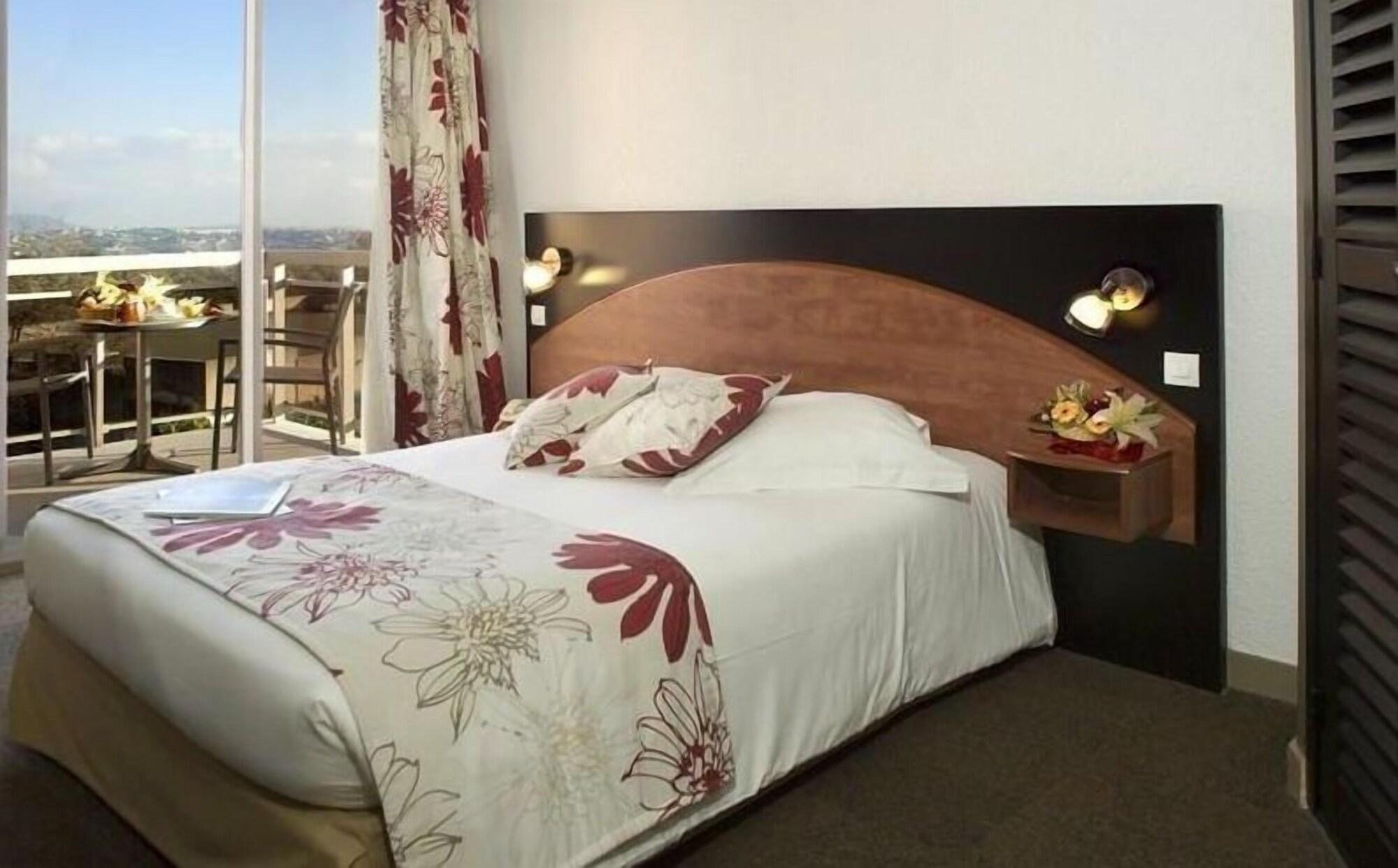 Hotel Du Baou La Gaude Kültér fotó